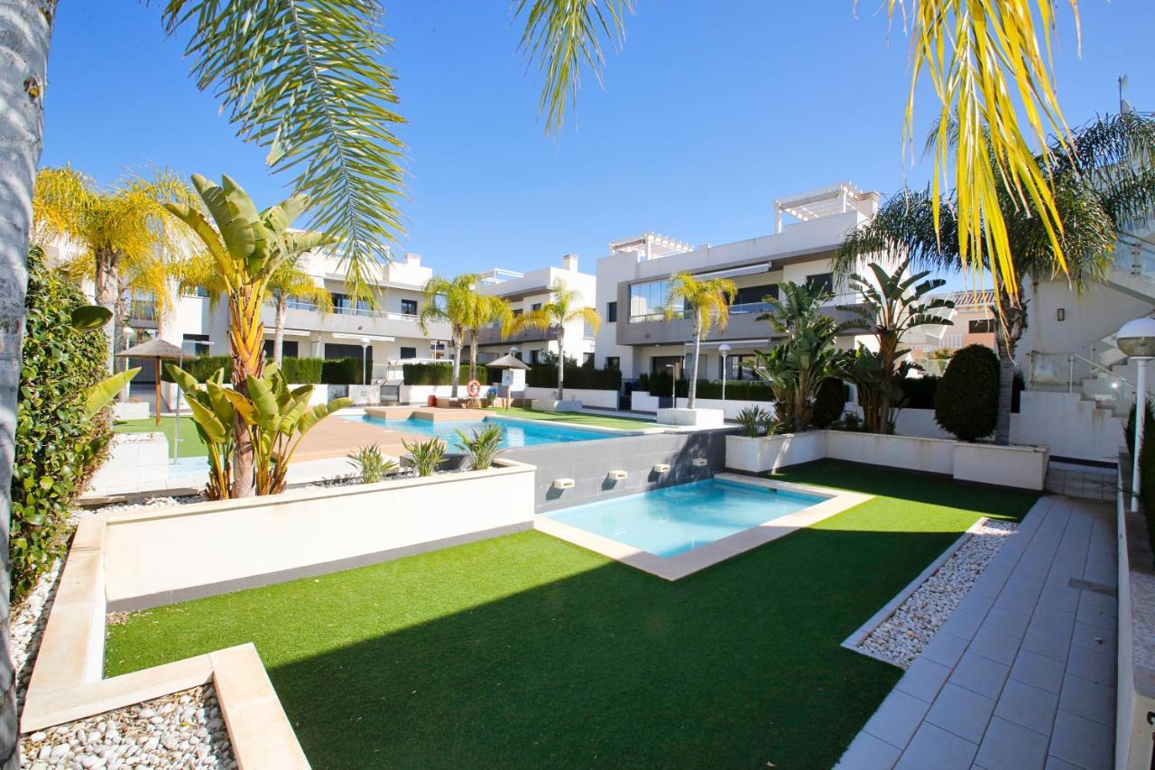Fantastic Home With Ac, Pool And Bbq Rojales Dış mekan fotoğraf