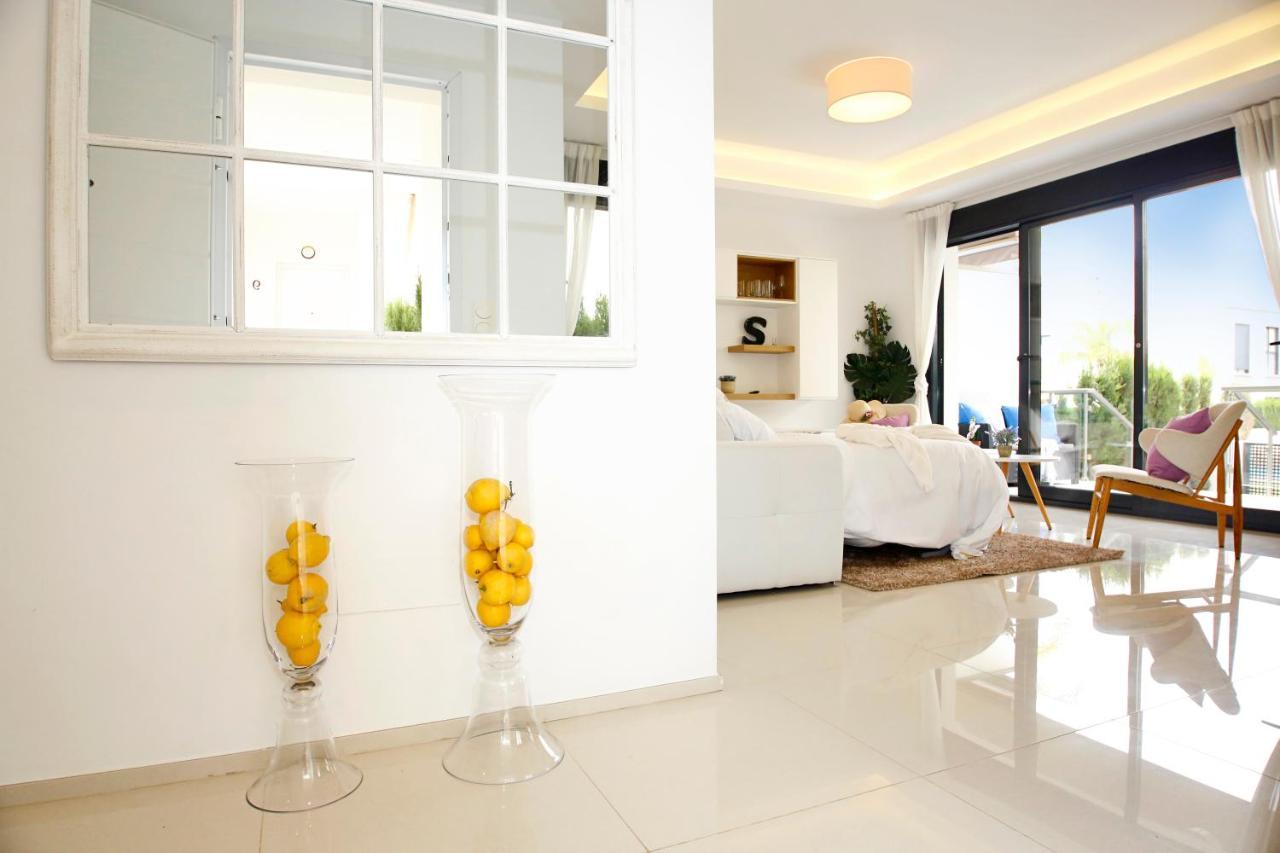 Fantastic Home With Ac, Pool And Bbq Rojales Dış mekan fotoğraf
