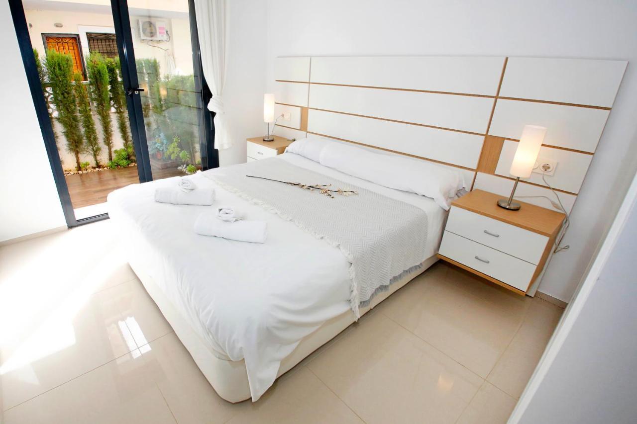 Fantastic Home With Ac, Pool And Bbq Rojales Dış mekan fotoğraf