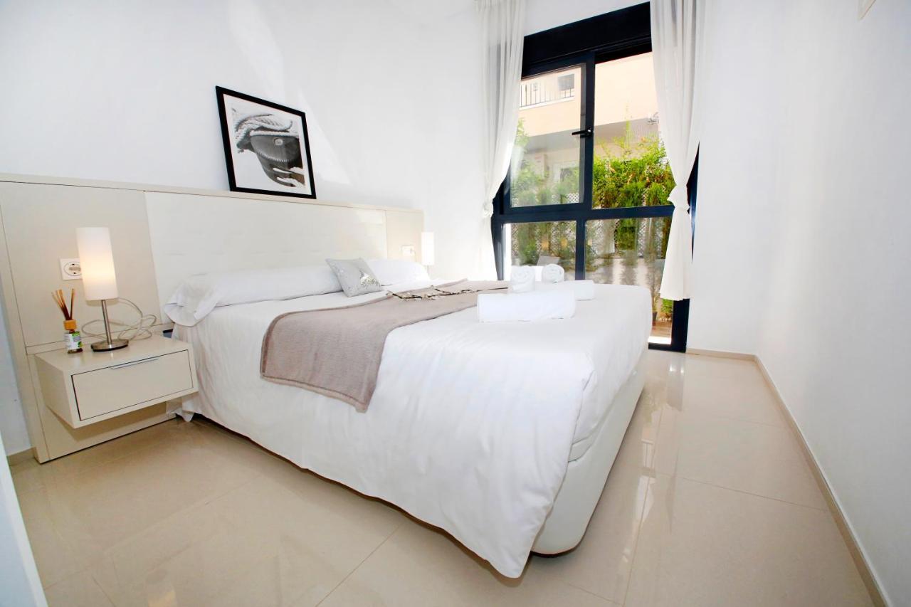 Fantastic Home With Ac, Pool And Bbq Rojales Dış mekan fotoğraf