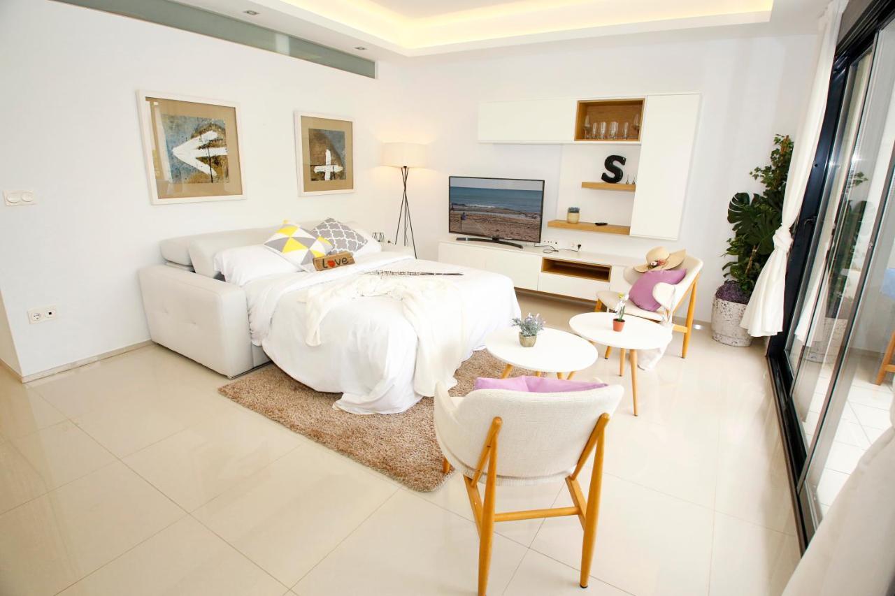 Fantastic Home With Ac, Pool And Bbq Rojales Dış mekan fotoğraf